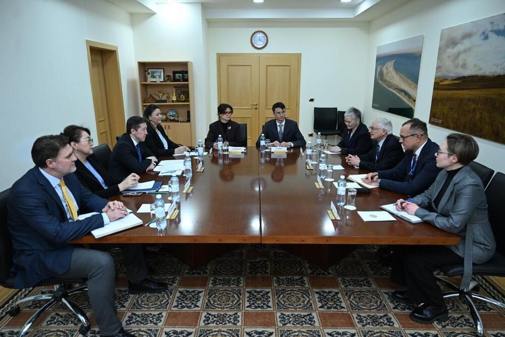 Астанада ЕҚЫҰ-ның Демократиялық институттар және адам құқықтары жөніндегі бюросының өкілдерімен референдумды байқау мәселелері бойынша кездесу өтті