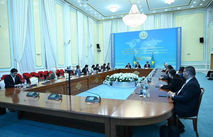 МИД: Встречи с дипломатами и представителями международных организаций прошли в Казахстане и за рубежом