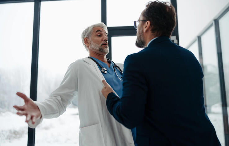 До 12 лет лишения свободы: в Казахстане ужесточили наказание за нападение на медработников