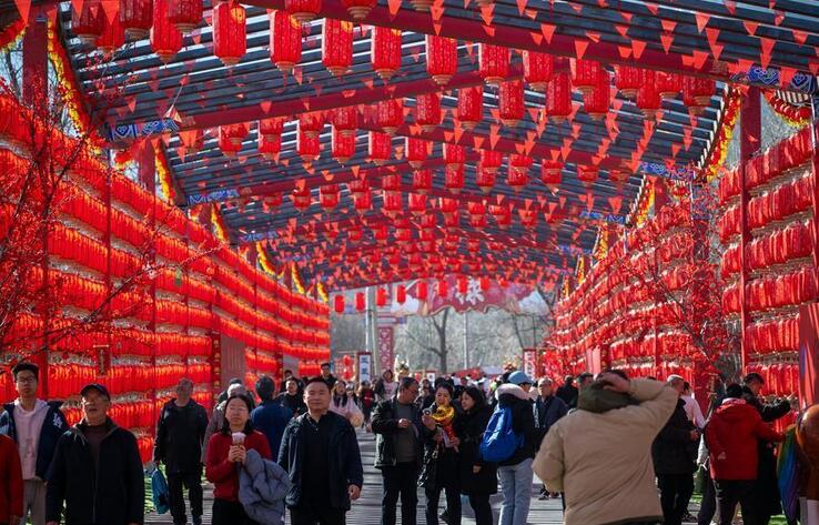 Это крупнейшее событие в политической жизни страны - китаевед о "двух сессиях" в Поднебесной