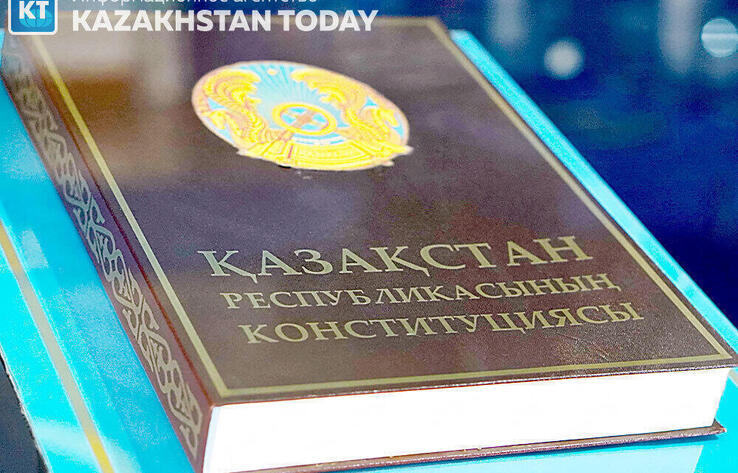 Факт опубликования текста на двух языках говорит о многом - Токаев о якобы снижении статуса русского языка в проекте новой Конституции