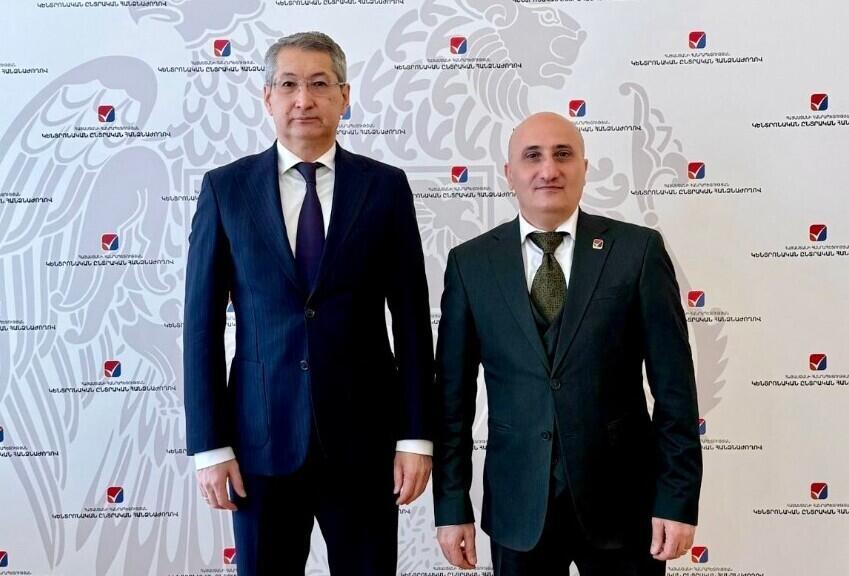 Армения Орталық сайлау комиссиясының төрағасы референдумды байқауға қатысады