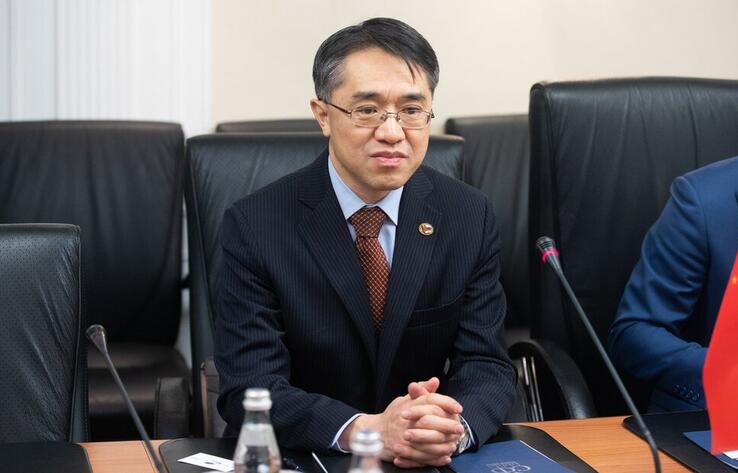 Генконсул КНР в Алматы назвал референдум по новой Конституции большим политическим событием
