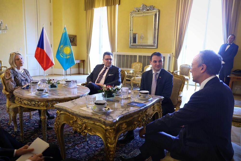 Қазақстан мен Чехия сыртқы саяси ведомстволар деңгейіндегі мазмұнды диалогты тереңдетуге ниетті
