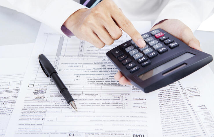 В Казахстане предлагают объединить налоги с зарплаты в единый платеж со ставкой 20-25%