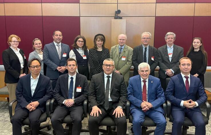 Канадада Қазақстанның конституциялық реформалары талқыланды