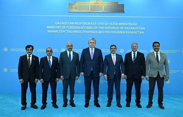 Министр иностранных дел Казахстана провел переговоры с послами стран Залива и Иордании