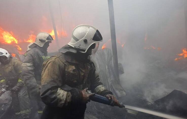 Пожар в акимате Актобе: названа предварительная причина
