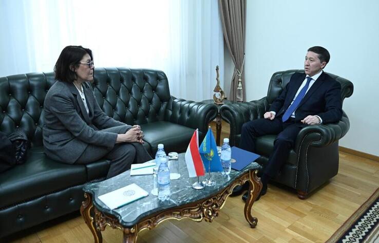 Ambassador of Monaco Presents Copies of Letters of Credence