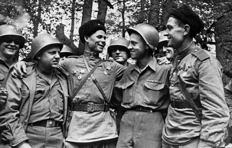 История одного рукопожатия: 81 год встрече на Эльбе