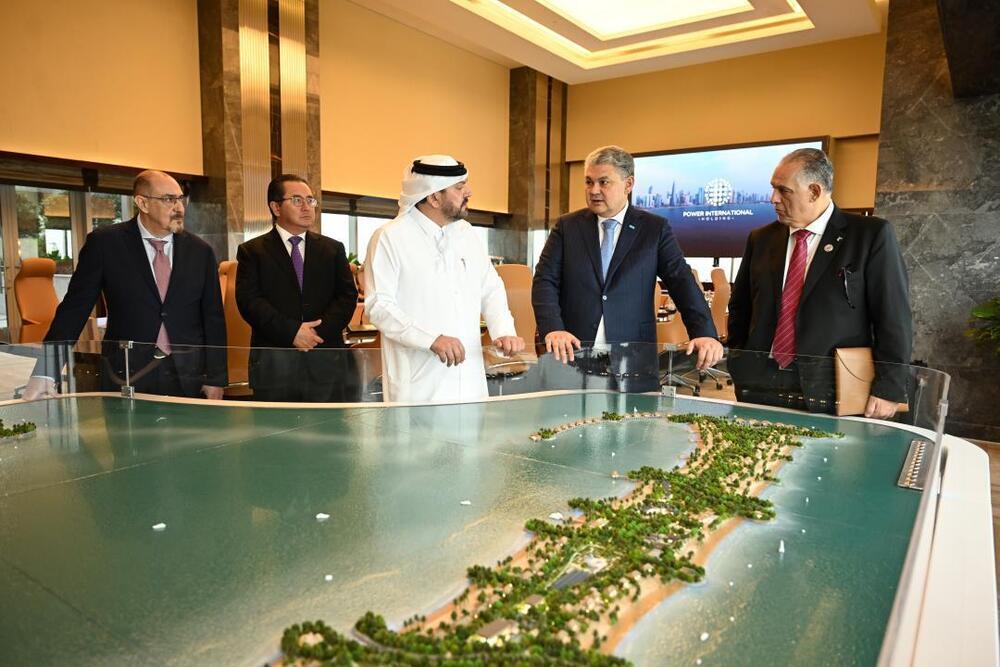 Kazakh Foreign Minister Holds a Series of Meetings with Qatari Business Representatives