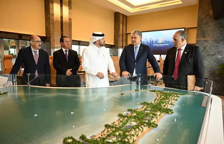 Kazakh Foreign Minister Holds a Series of Meetings with Qatari Business Representatives