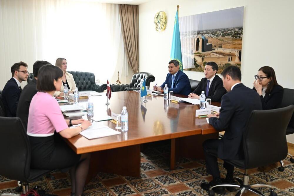 Қазақстан мен Латвия екіжақты қатынастарды тереңдетуге ұмтылысын растады