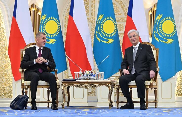 Мемлекет басшысы Қасым-Жомарт Тоқаев пен Чехия Премьер-министрі Андрей Бабиш шағын құрамда келіссөз жүргізді