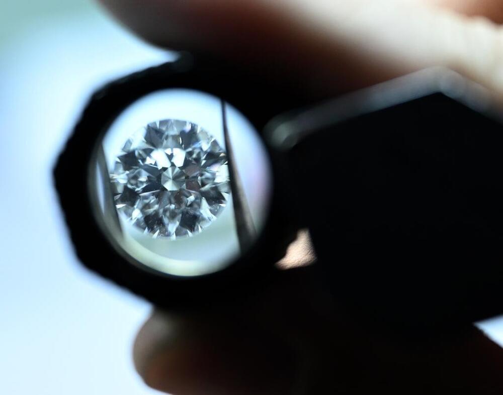 Очерк: Путешествие хэнаньского алмаза из провинциального уезда - на мировую сцену