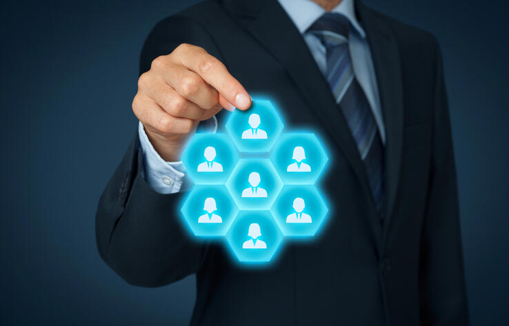 Казахстан упростит условия для привлечения иностранных специалистов и инвесторов