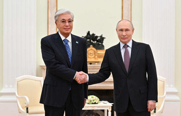Қасым-Жомарт Тоқаев Владимир Путинмен кездесу өткізді