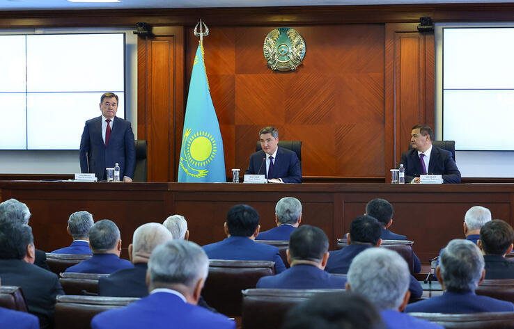 Мемлекет басшысының тапсырмасы бойынша Олжас Бектенов Қызылорда облысының активіне өңірдің жаңа әкімін таныстырды