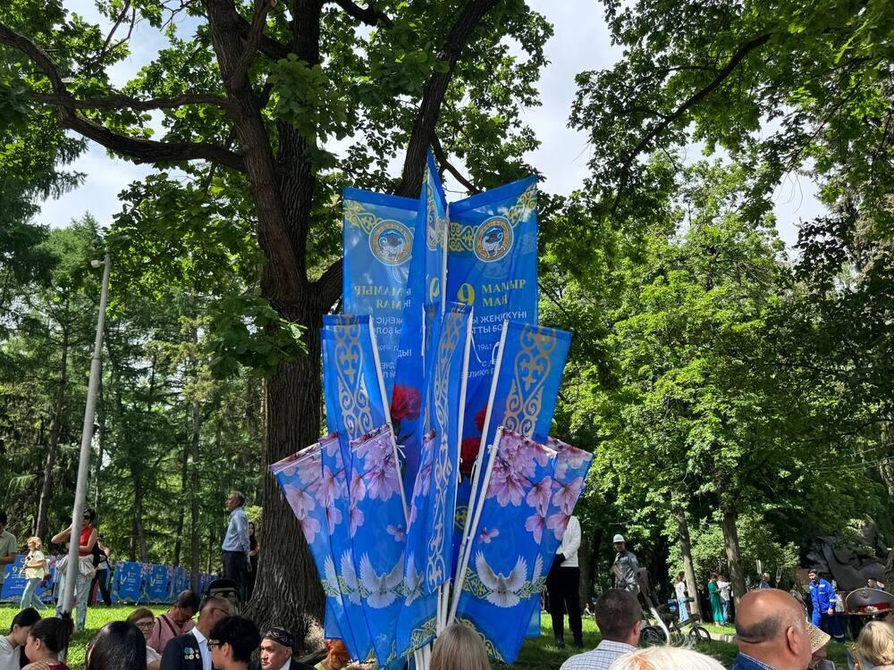 Акция "Батырларға тағзым - мәңгі жадымызда" прошла в Алматы. Фото: Kazakhstan Today