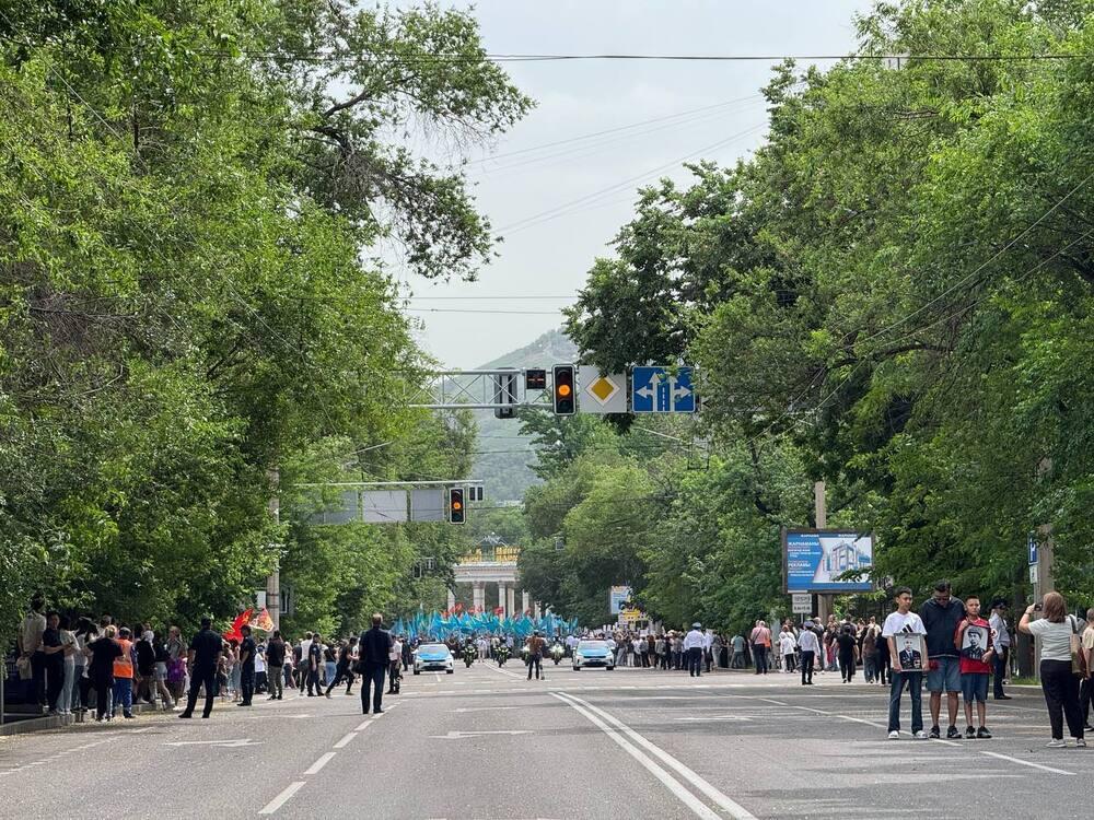 Акция "Батырларға тағзым - мәңгі жадымызда" прошла в Алматы. Фото: Kazakhstan Today