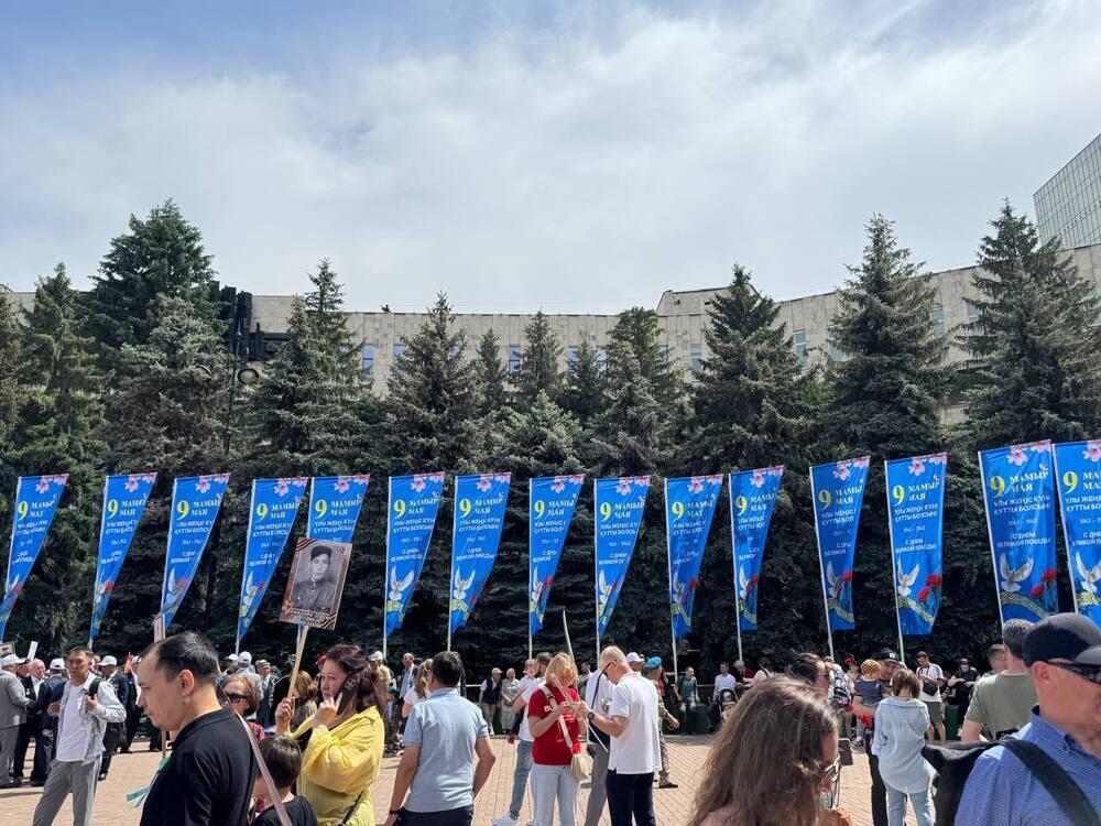 Акция "Батырларға тағзым - мәңгі жадымызда" прошла в Алматы. Фото: Kazakhstan Today