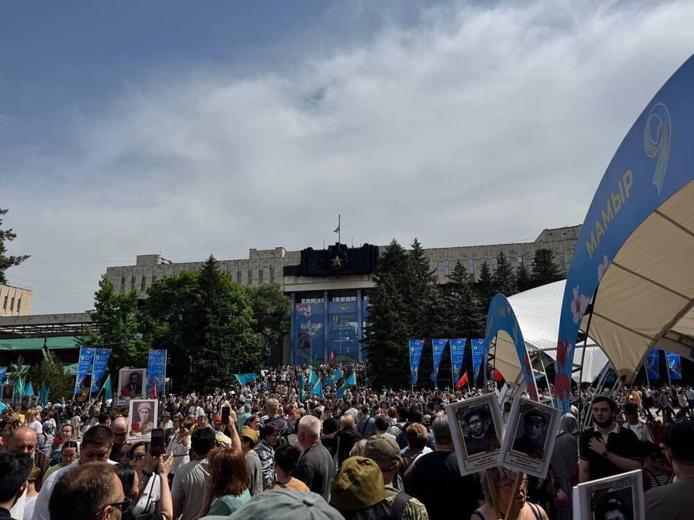 "Batyrlarğa tağzym - mäñgi zhadyymyzda" Campaign Held in Almaty. Images | Kazakhstan Today