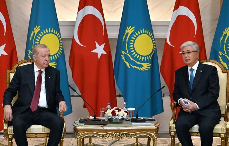 Presidents of Kazakhstan and Türkiye hold narrow-format talks in Astana