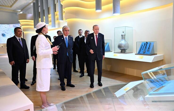 Түркі мемлекеттері ұйымына мүше елдердің басшылары Turkistan визит-орталығының жұмысымен танысты