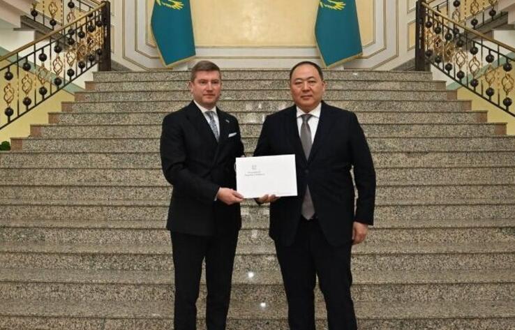 Молдованың елшісі ҚР СІМ-де сенім грамоталарының көшірмелерін табыс етті