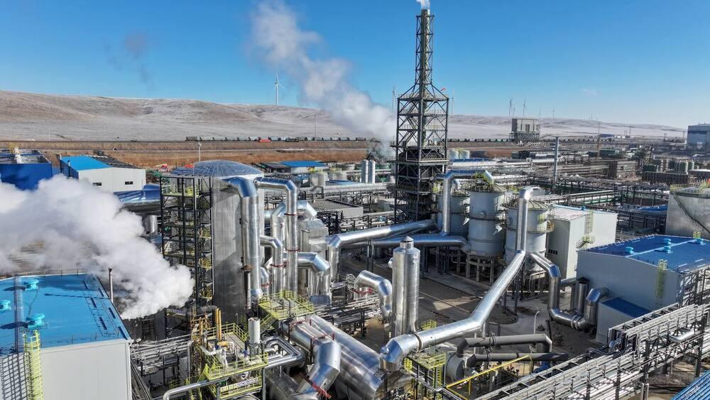 Завод по производству серной кислоты запустили на юге Казахстана