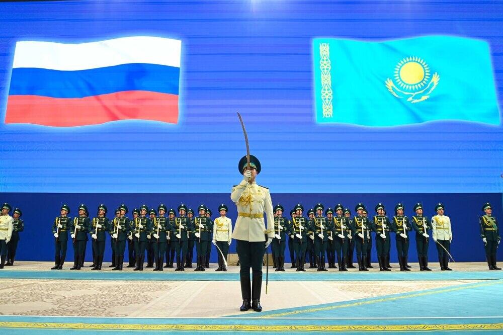 Астанада Владимир Путинді салтанатты қарсы алу рәсімі өтті. Сурет: Akorda