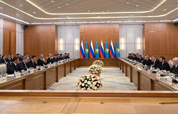 Қазақстан мен Ресей президенттері кеңейтілген құрамда келіссөз жүргізді
