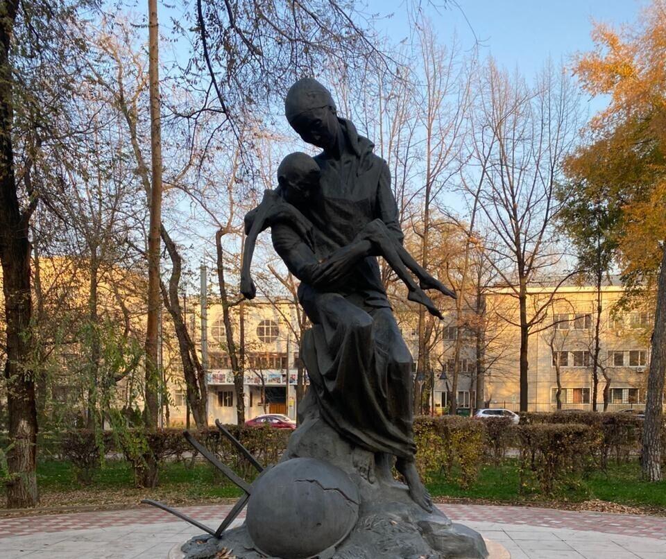 В Казахстане сегодня отмечают День памяти жертв политических репрессий и голодомора