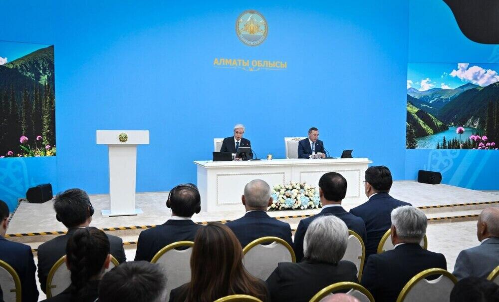 Tokayev Criticizes Slow Pace of Infrastructure Development in Konaev