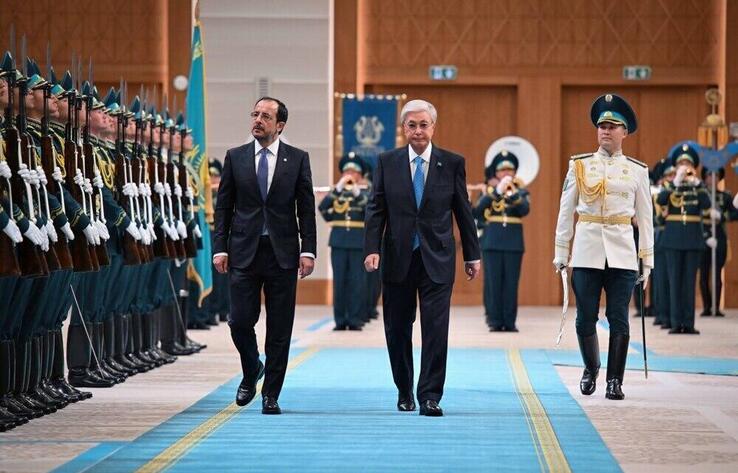 Tokayev Welcomes Cypriot President on Official Visit