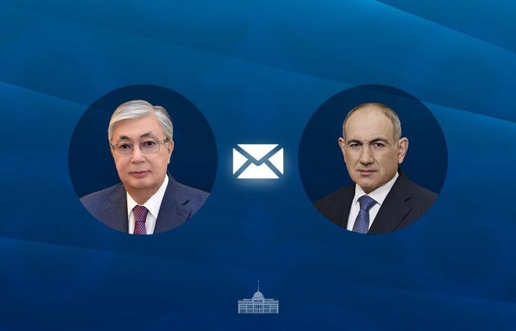 Токаев поздравил Пашиняна с победой его партии на выборах в Армении