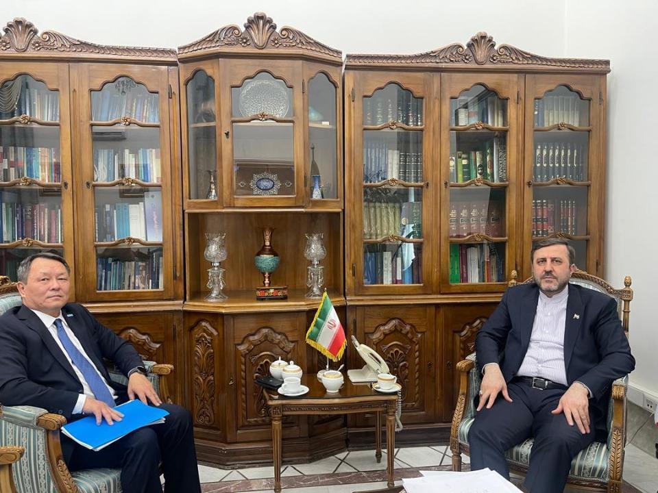 Kazakhstan and Iran Discuss Current Issues of Multilateral Cooperation