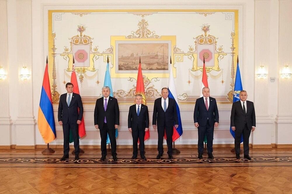 Кошербаев принимает участие в заседании совета глав МИД стра