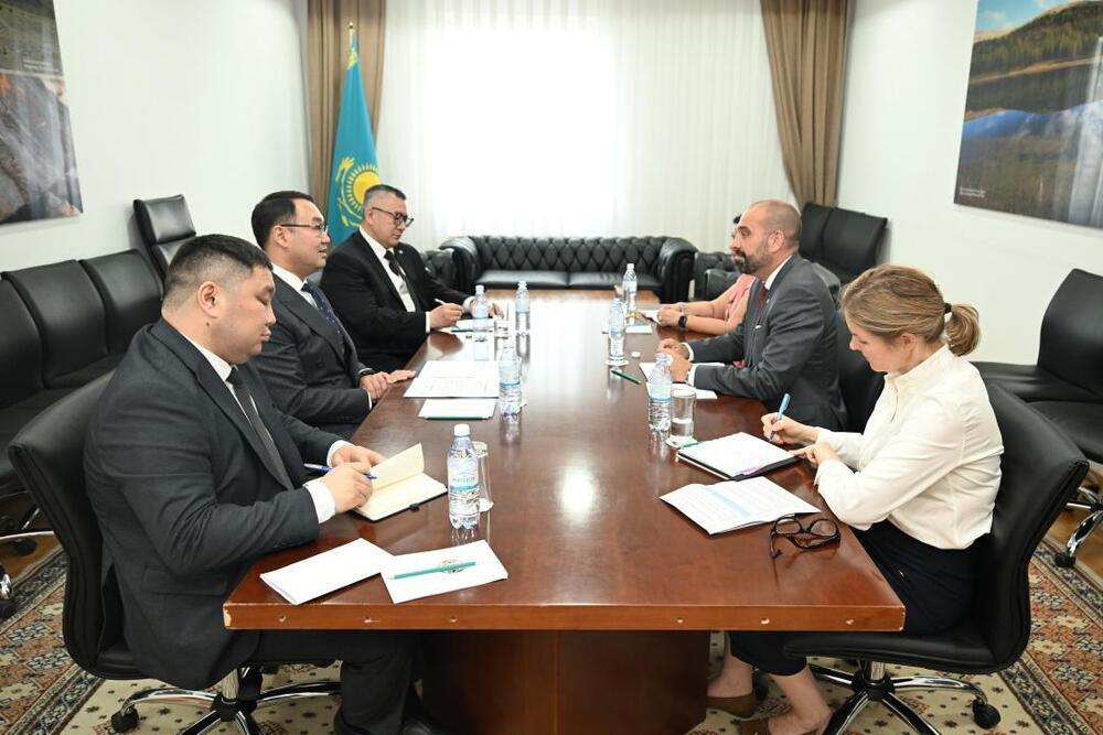 Қазақстан Сыртқы істер министрінің бірінші орынбасары Канада Елшісін қабылдады
