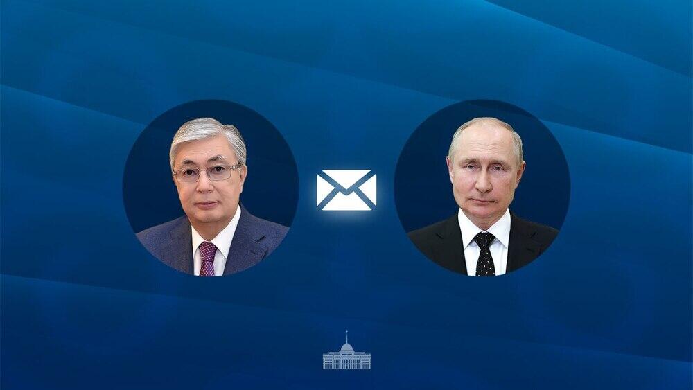 Президент Казахстана поздравил Путина с Днем России