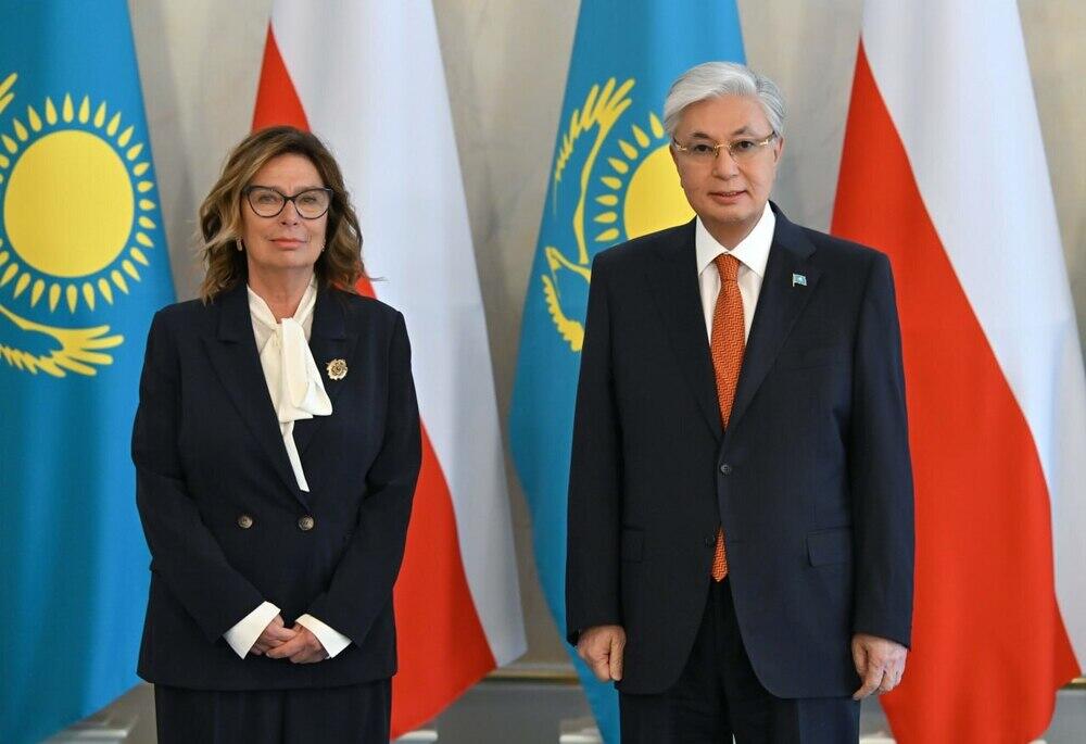 Президент Казахстана принял маршала сената Польши